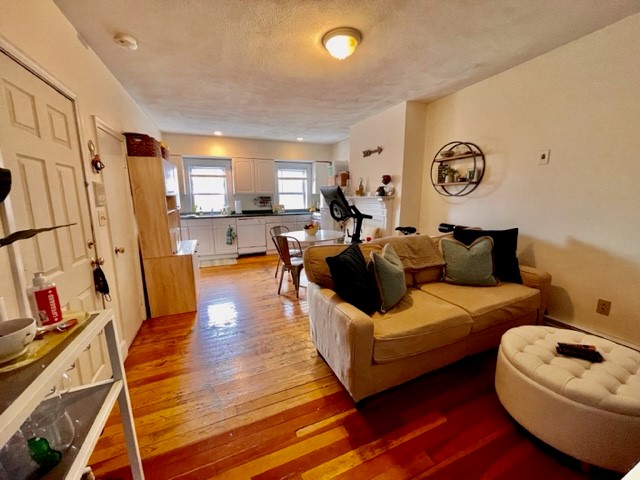 93 Endicott St, North End