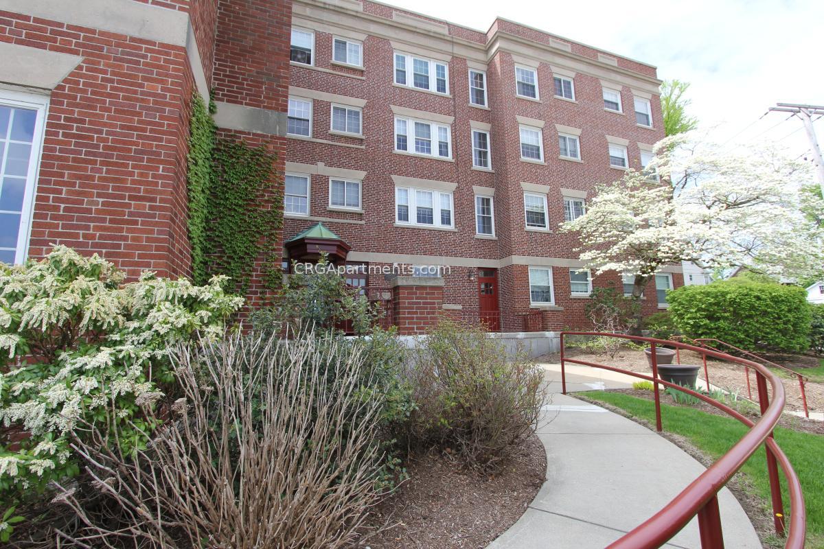 550 Belmont St, Watertown