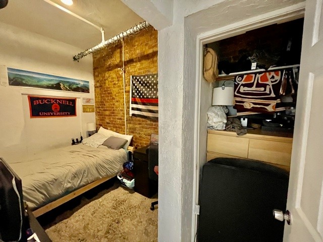 223 Endicott St, North End