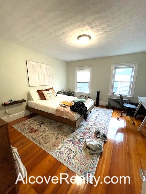 66 Simpson Ave, Tufts