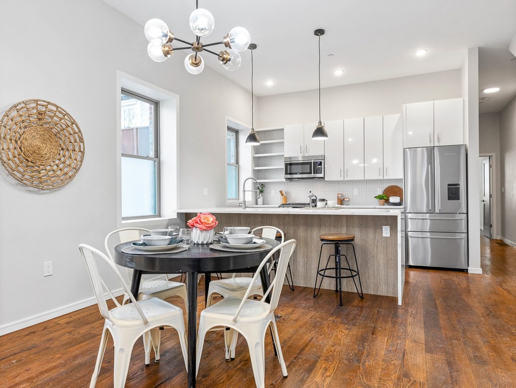 178 Elm St, Cambridgeport