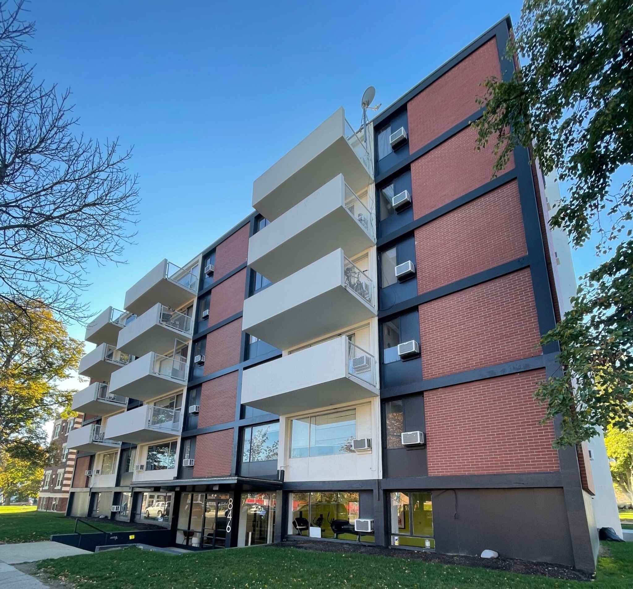 846 Massachusetts Ave, Arlington