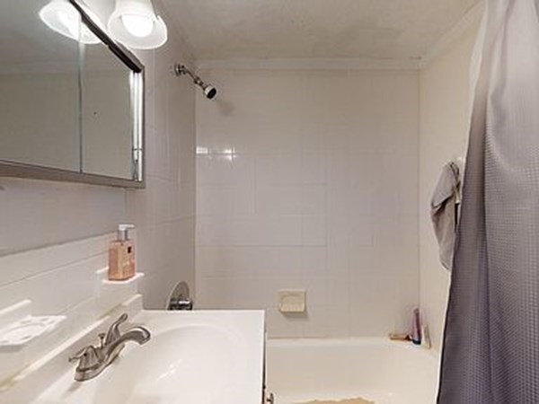 205 Kent St, Coolidge Corner