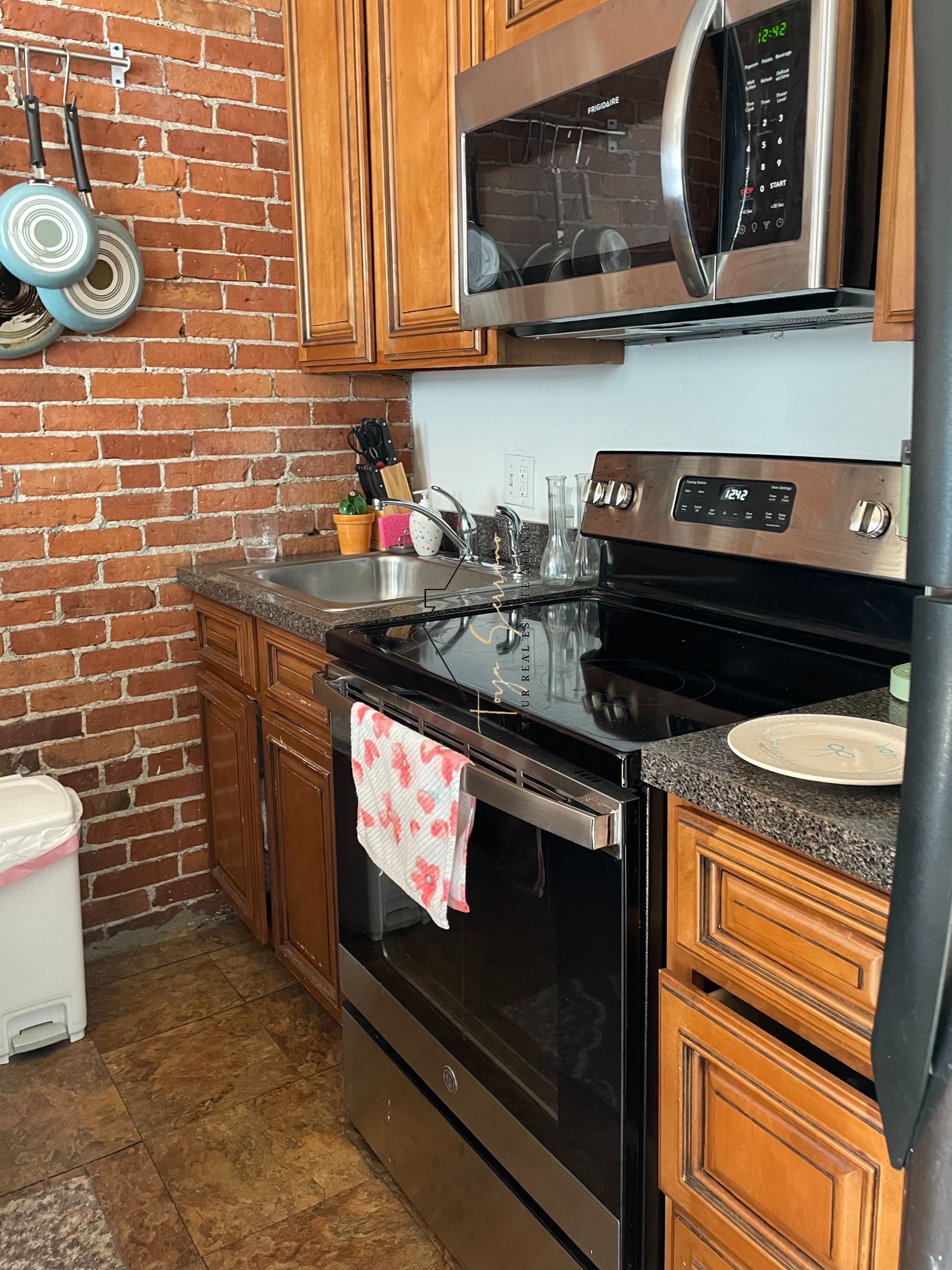 23 Cortes St, Back Bay