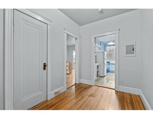 1697 1699 Cambridge St, Harvard Square