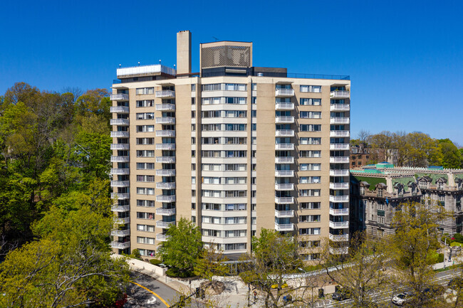 1530 Beacon St, Washington Square