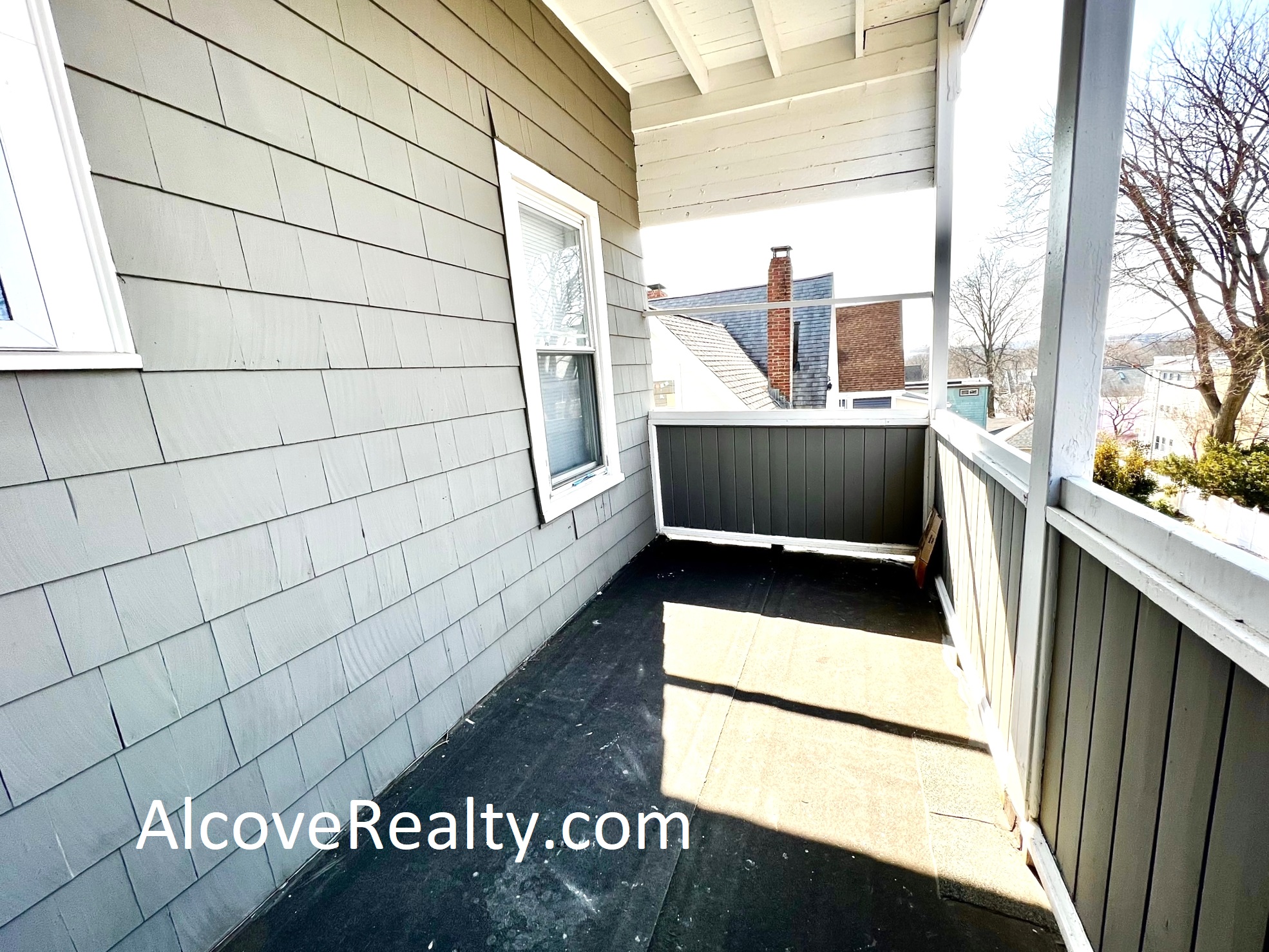 15 Farragut Ave, Teele Square