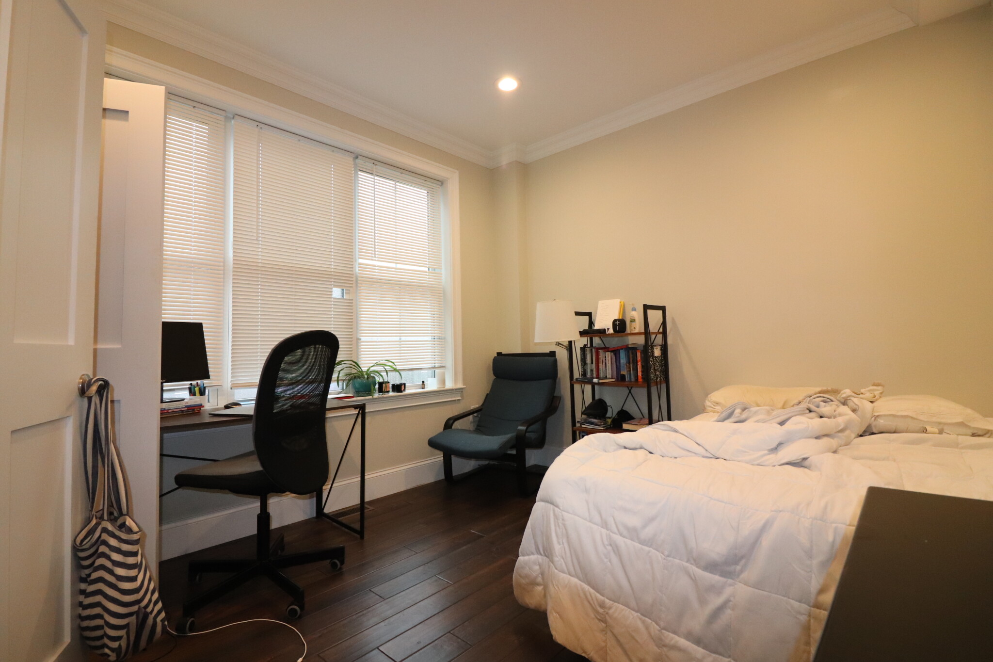 140 Minden St, Jamaica Plain