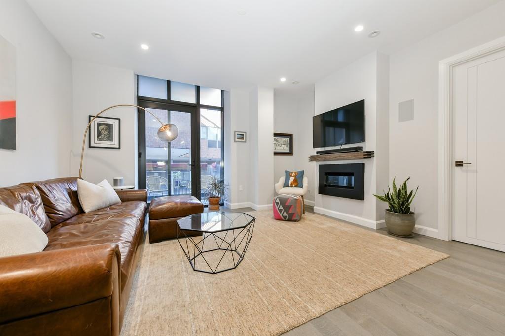 140 Shawmut Ave, South End