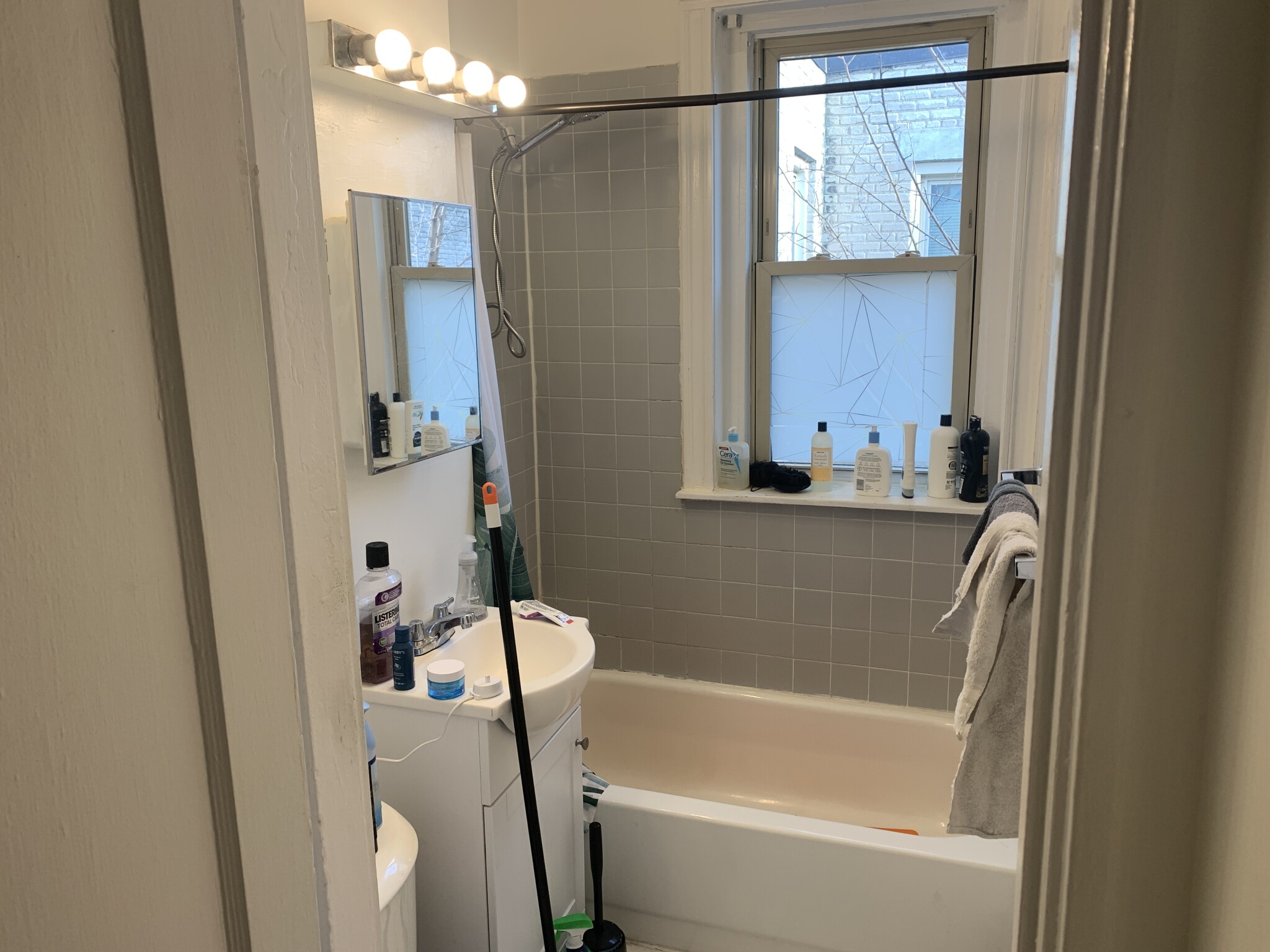 8 Ransom Rd, Brighton