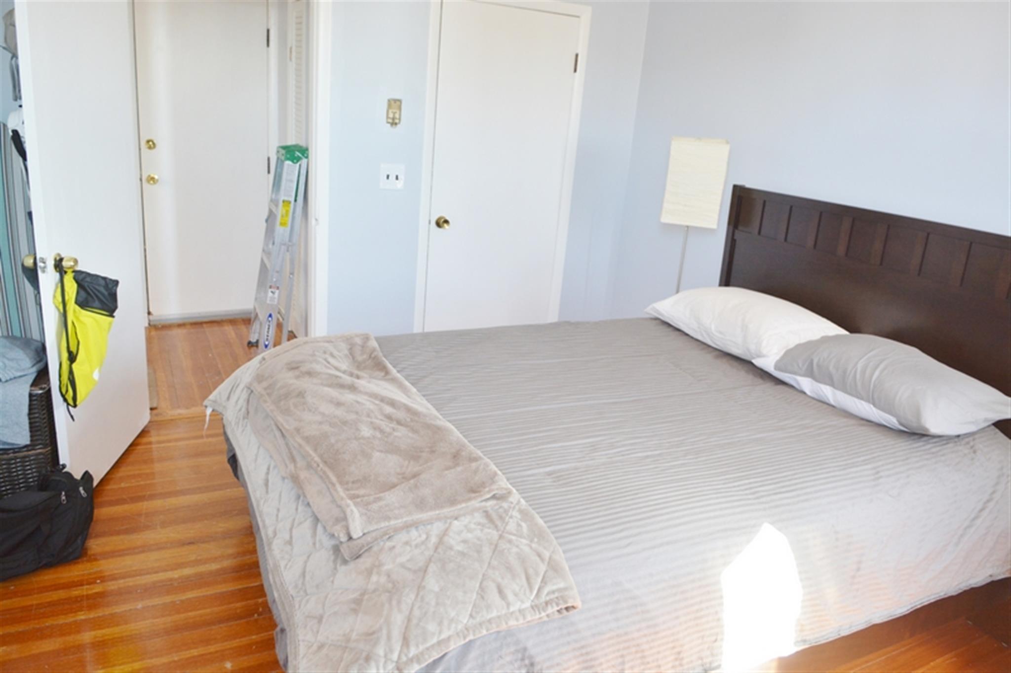 1139 Broadway, Teele Square