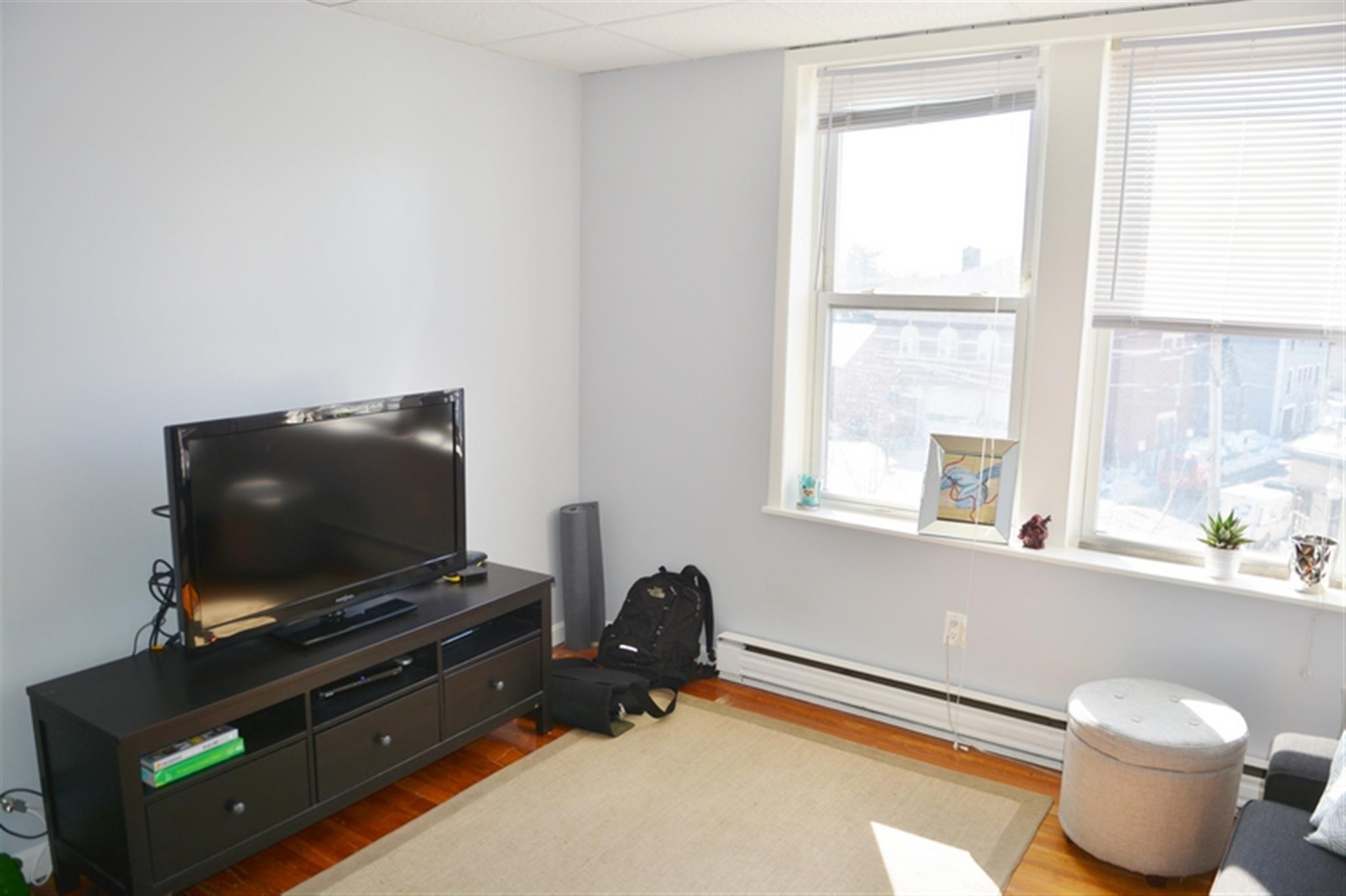 1139 Broadway, Teele Square