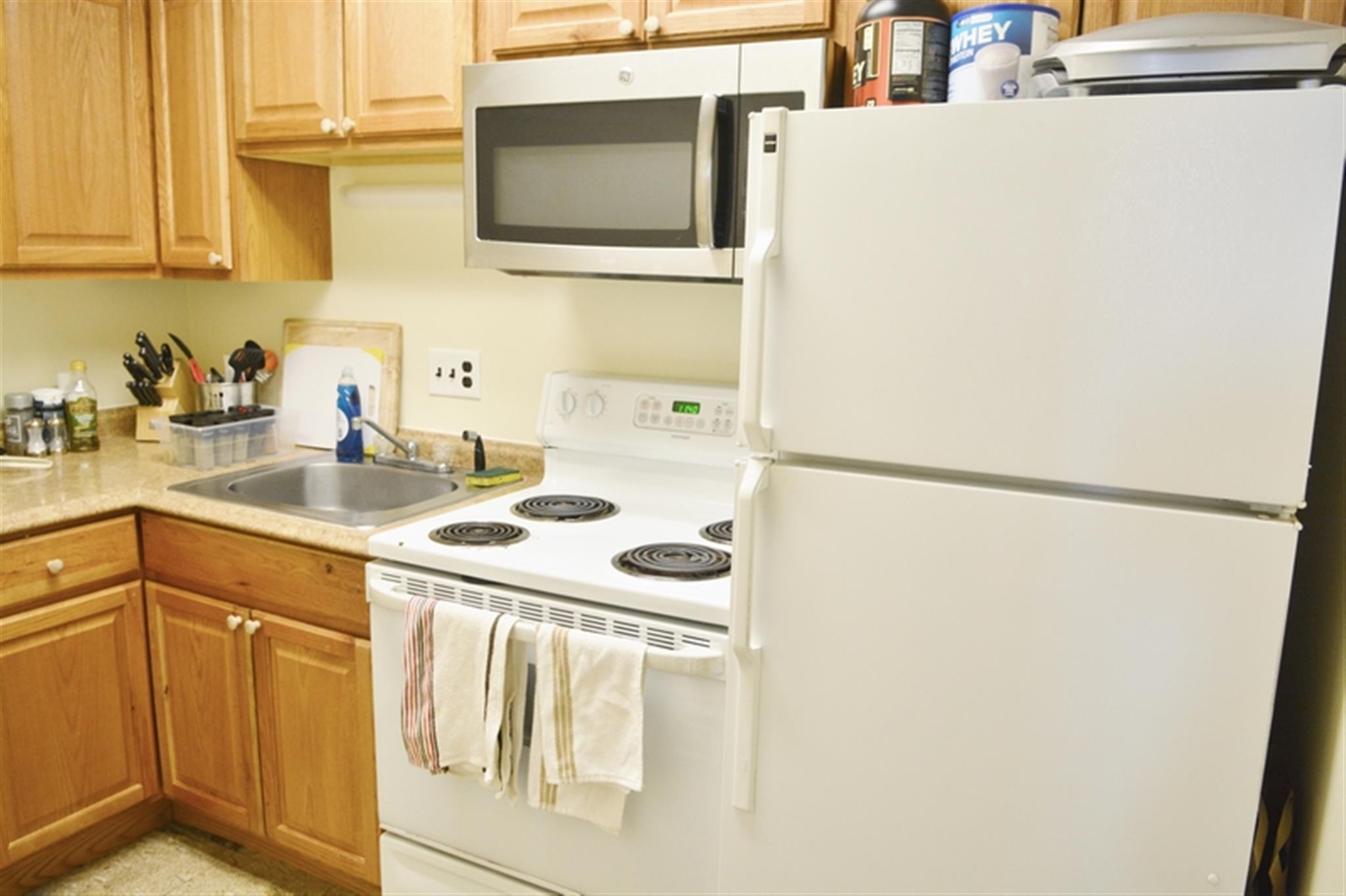 1139 Broadway, Teele Square