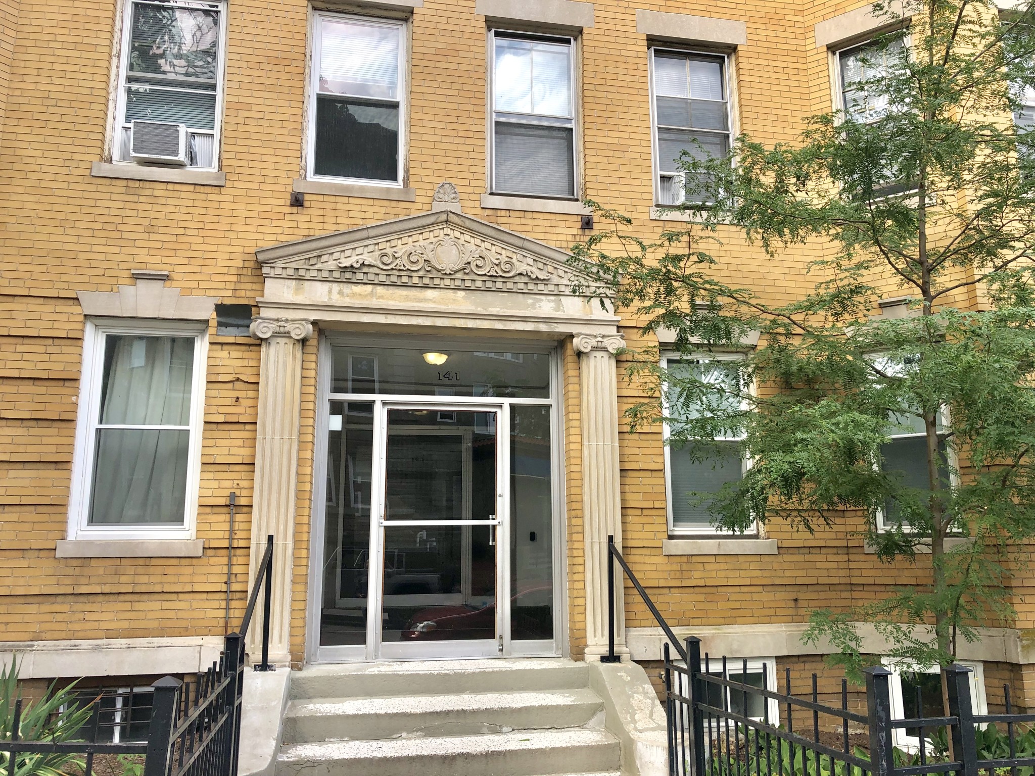 141 Chiswick Rd, Brighton