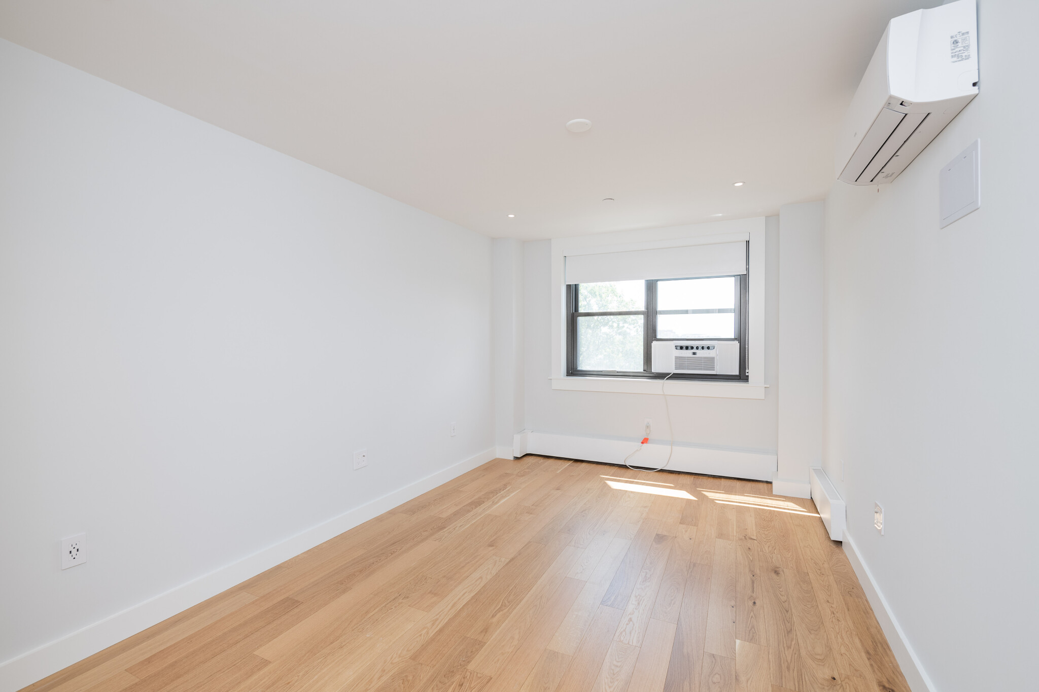 1410 Columbia Rd, South Boston