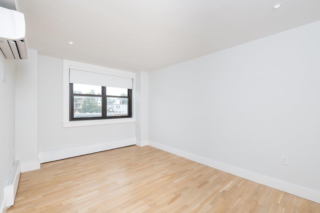 1410 Columbia Rd, South Boston