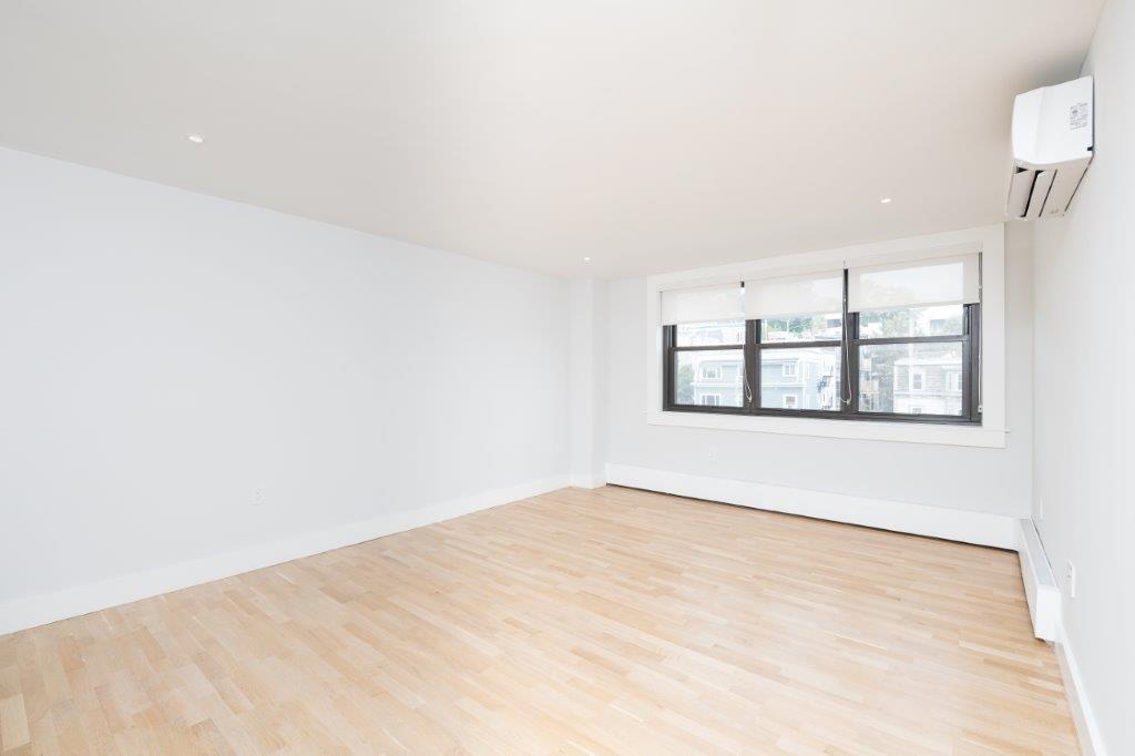 1410 Columbia Rd, South Boston