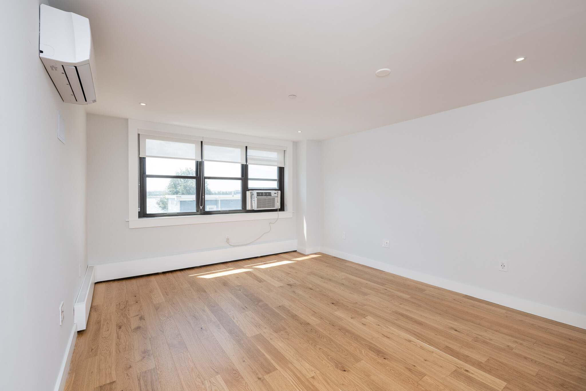 1410 Columbia Rd, South Boston