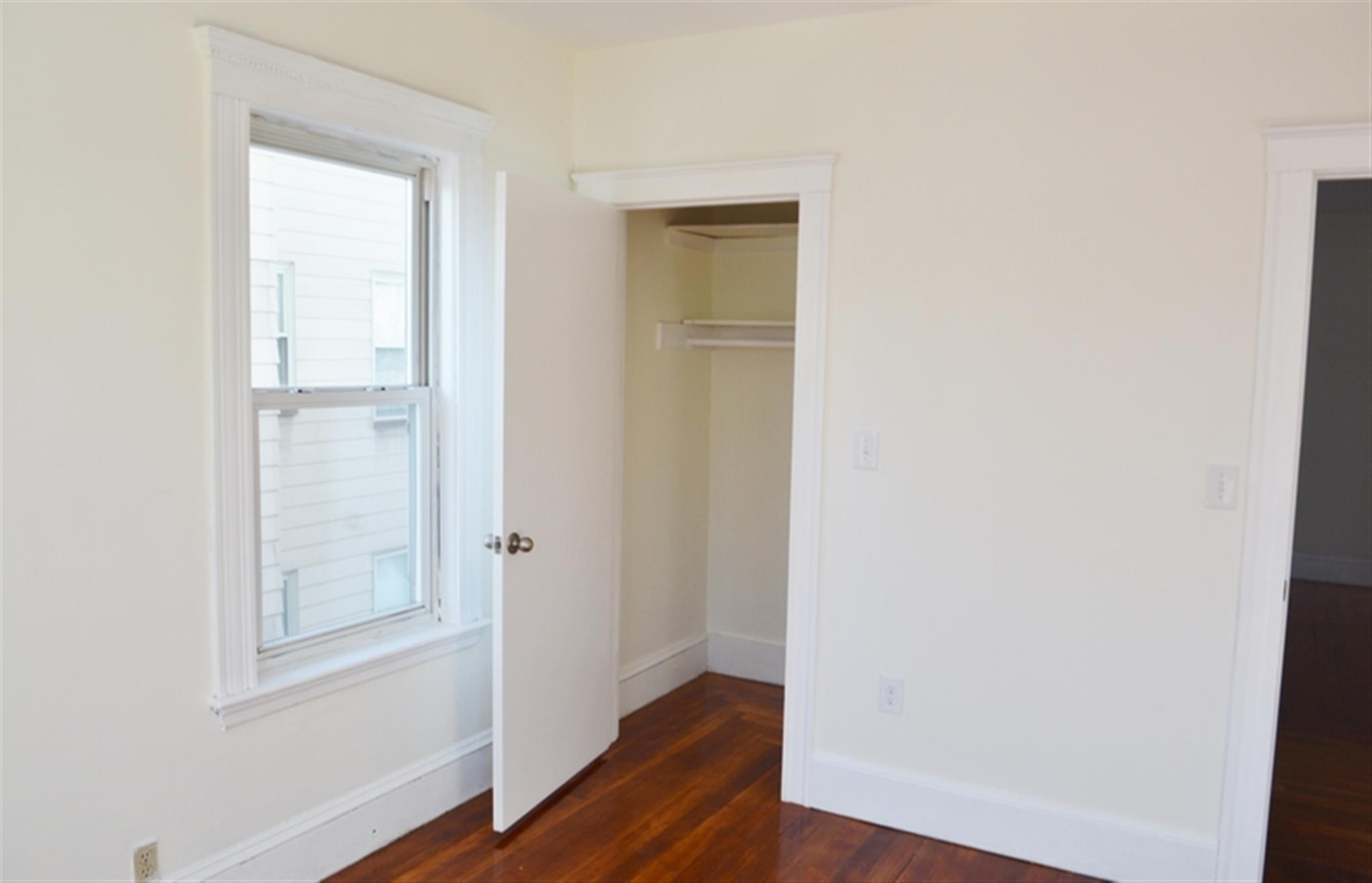 12 Willard Ave, Medford