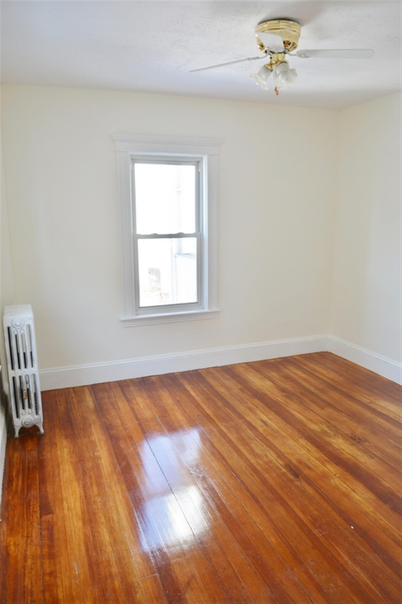 12 Willard Ave, Medford