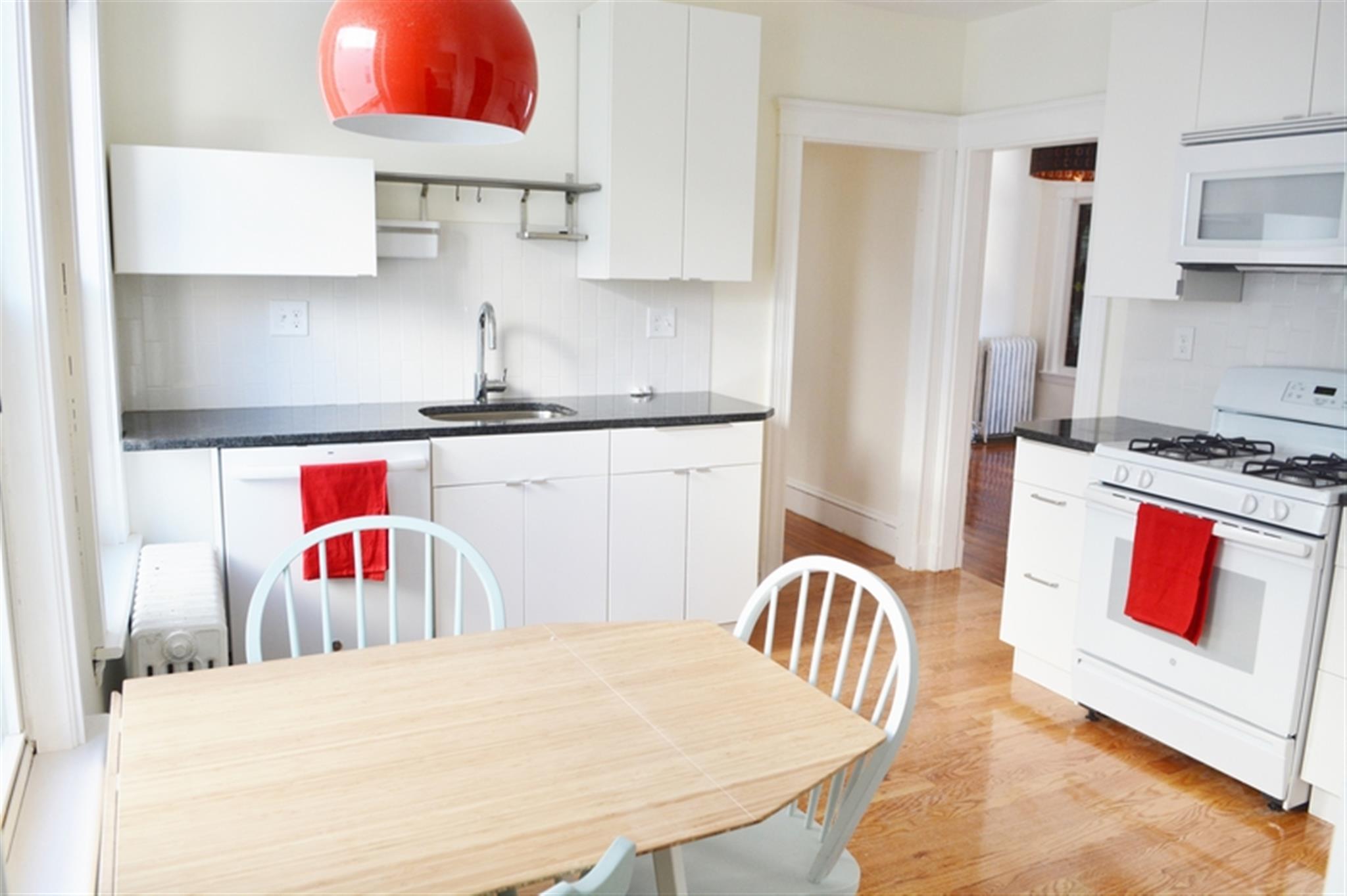 12 Willard Ave, Medford