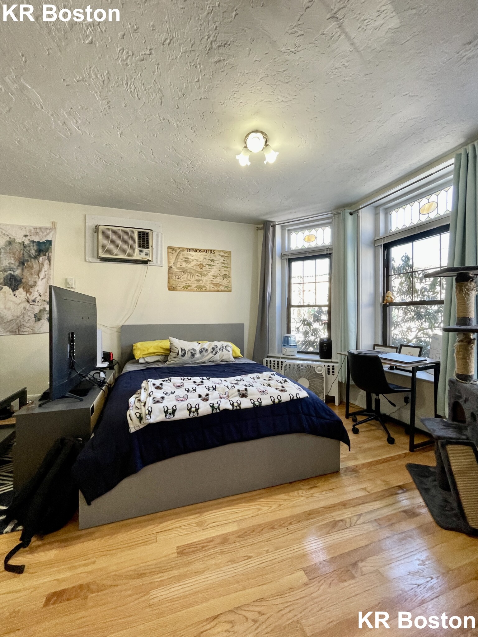 1412 Commonwealth Ave, Fenway