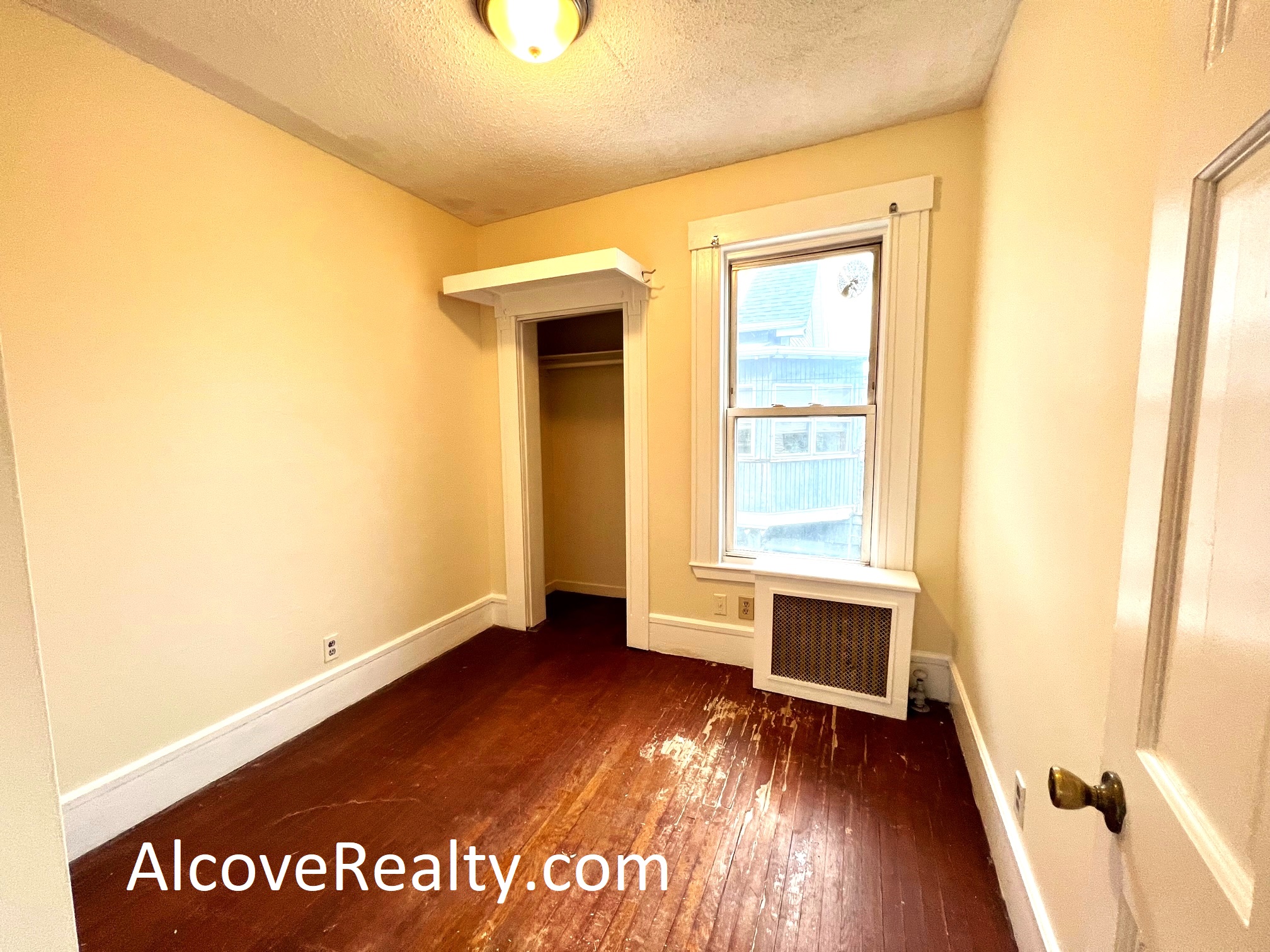 543 Broadway, Magoun Square