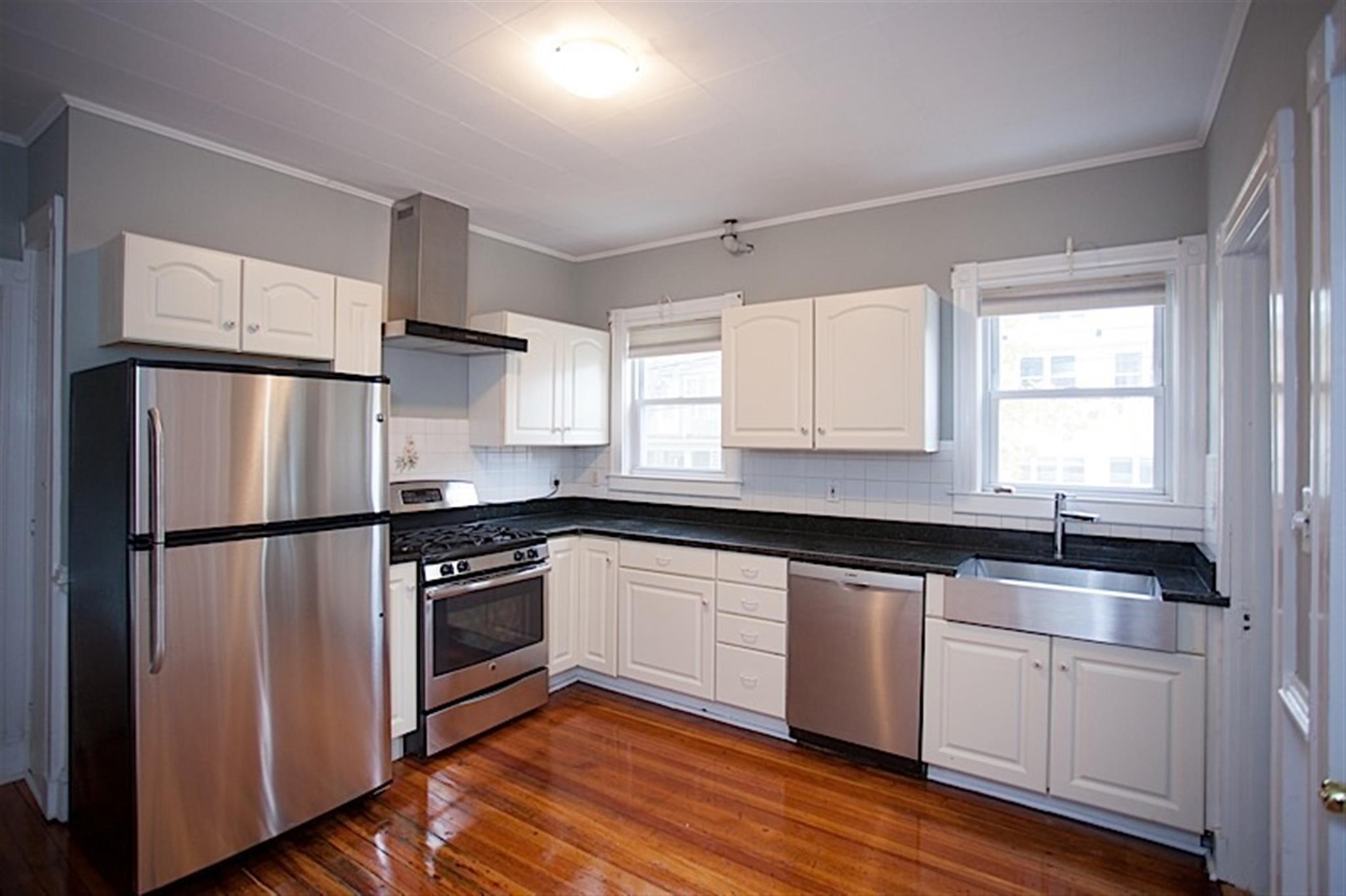 41 Belknap St, Teele Square