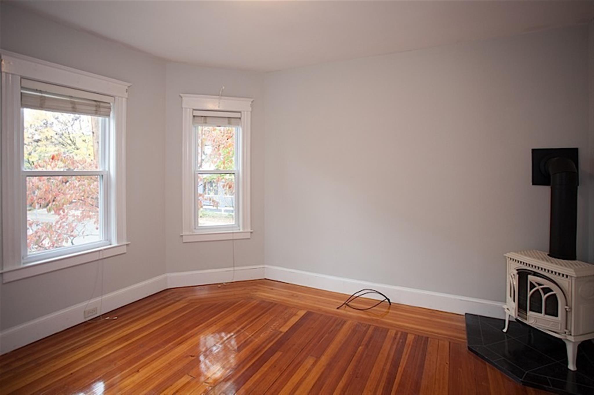 41 Belknap St, Teele Square