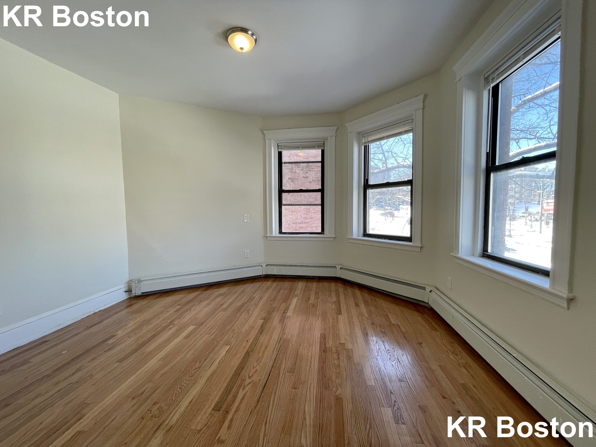 1422 Commonwealth Ave, Brighton