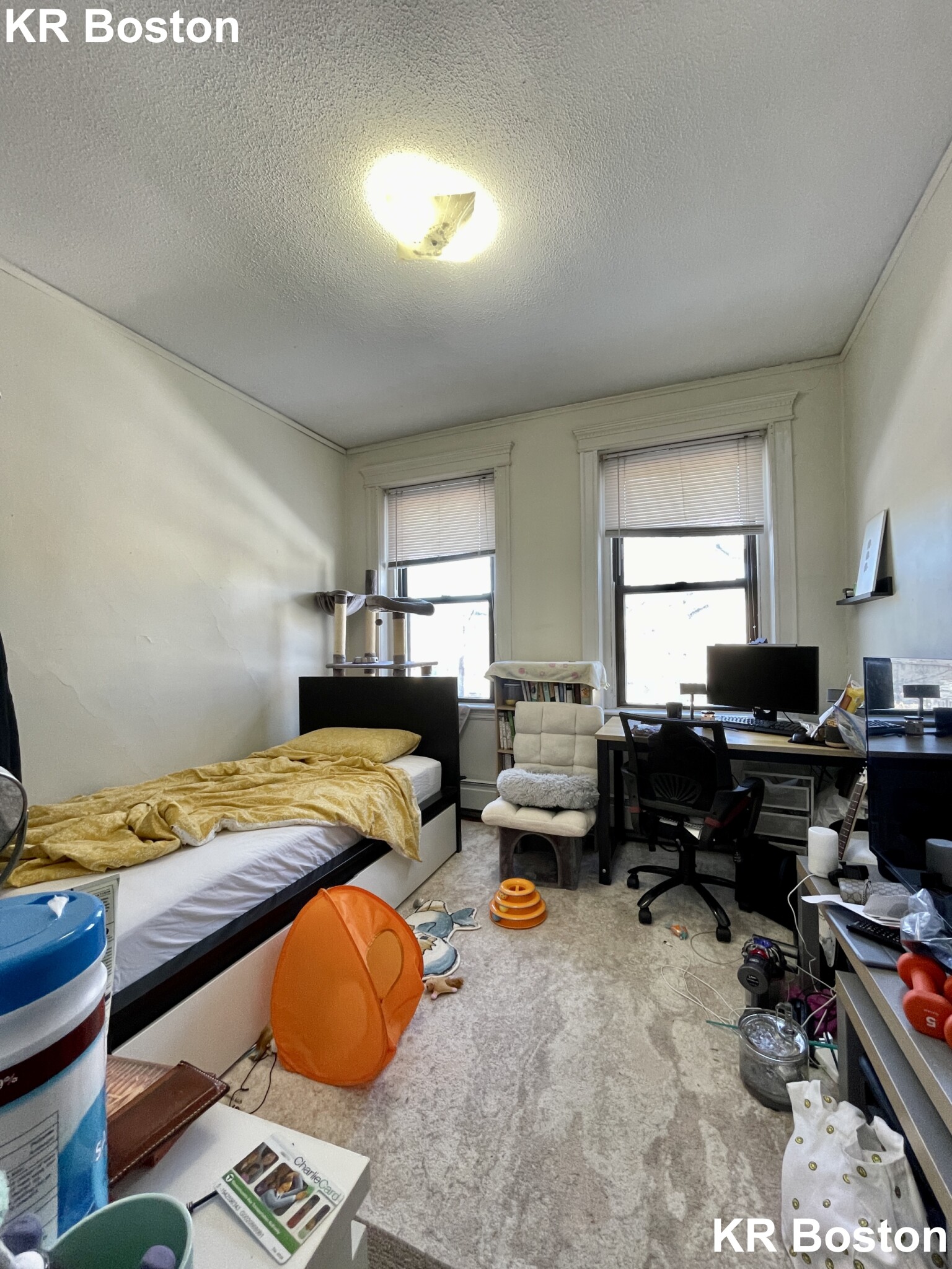 1422 Commonwealth Ave, Brighton