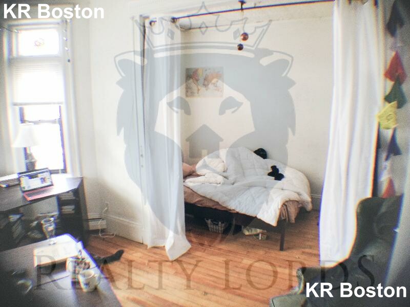 1412 Commonwealth Ave, Brighton