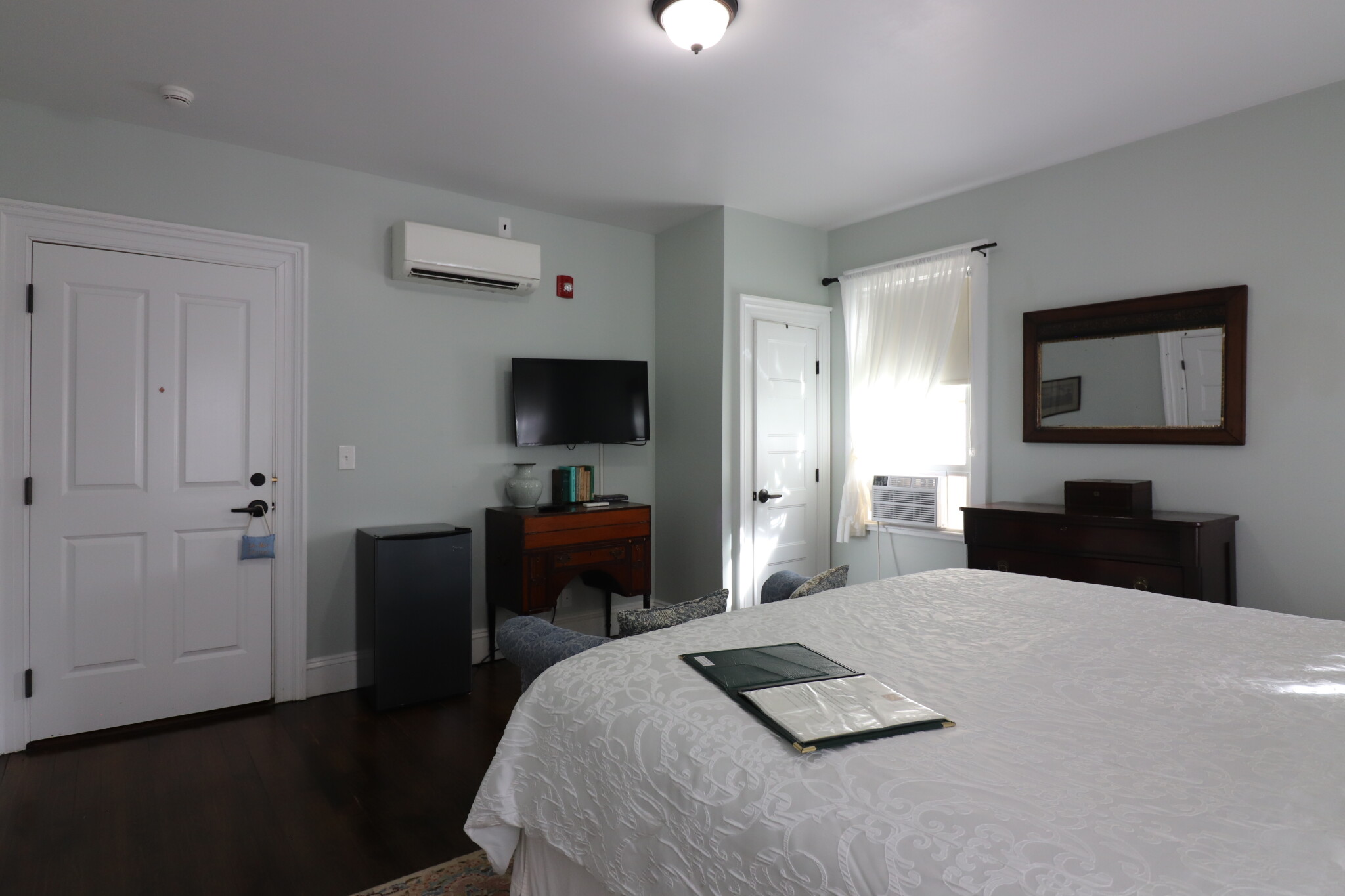 143 Saint Paul St, Coolidge Corner