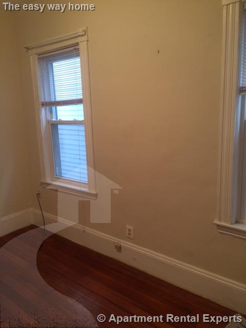 104 Conwell Ave, Teele Square