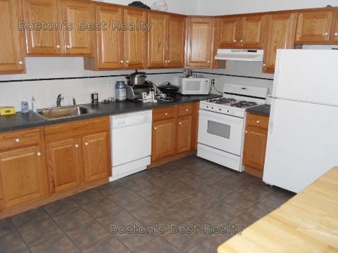 15 Ashford St, Allston