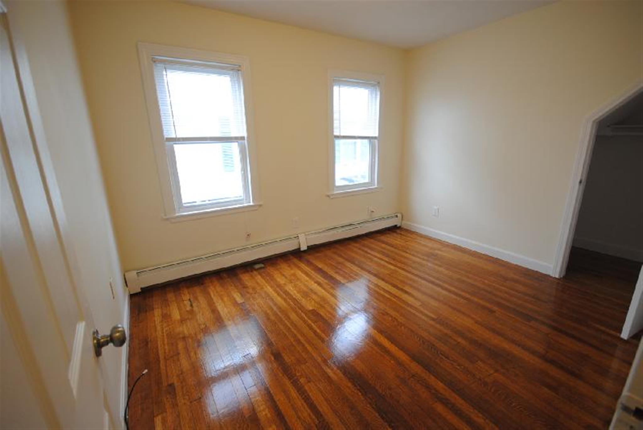 15 Taylor St, Medford