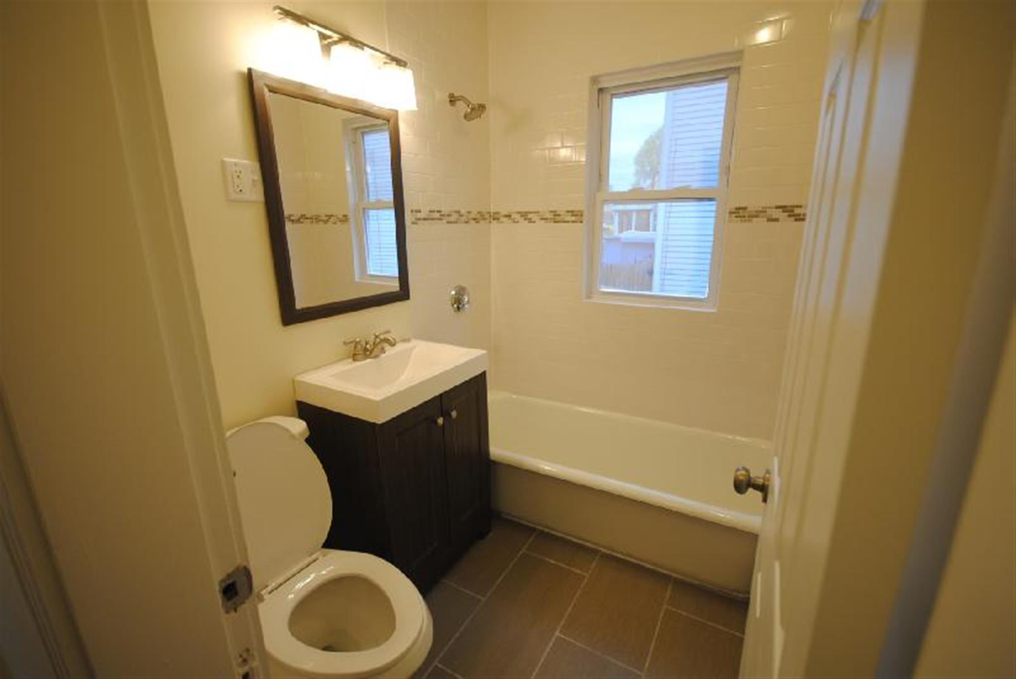 15 Taylor St, Medford