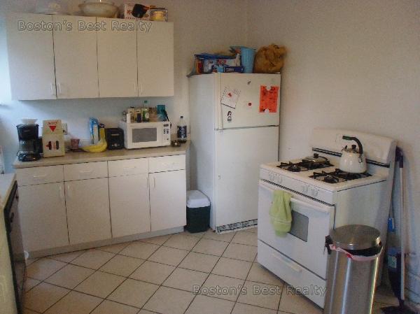 32 Chester St, Allston