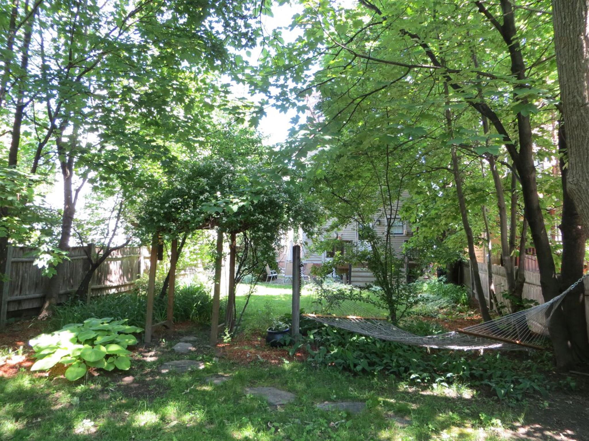 16 Cedar St, Porter Square