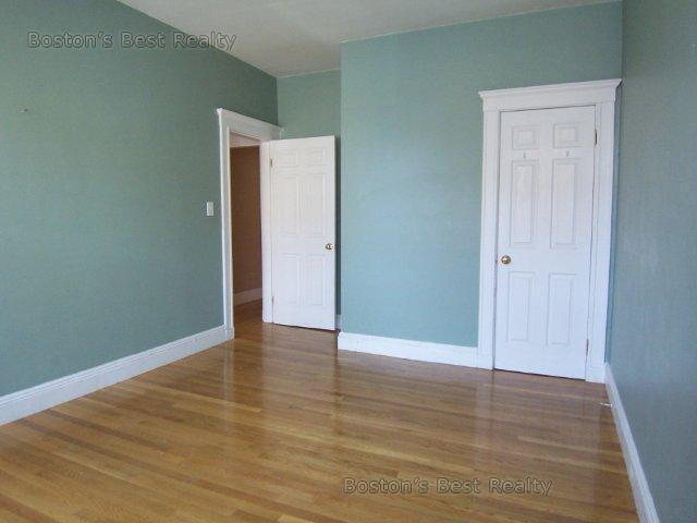 233 Kelton St, Brighton