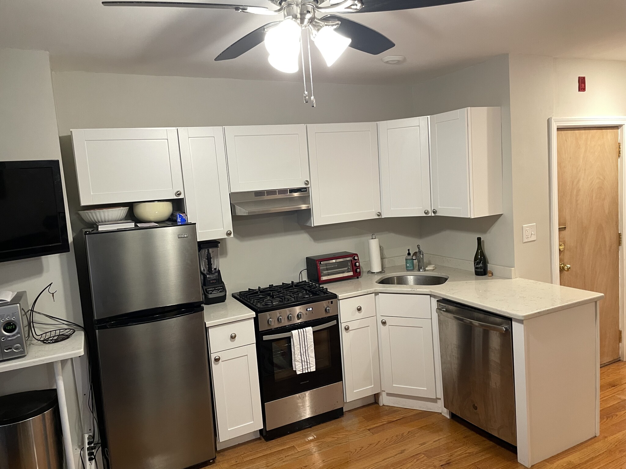 145 Endicott St, North End