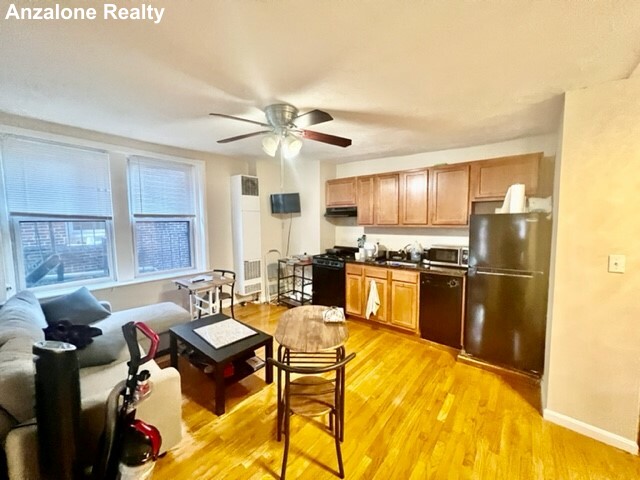 145 Endicott St, North End