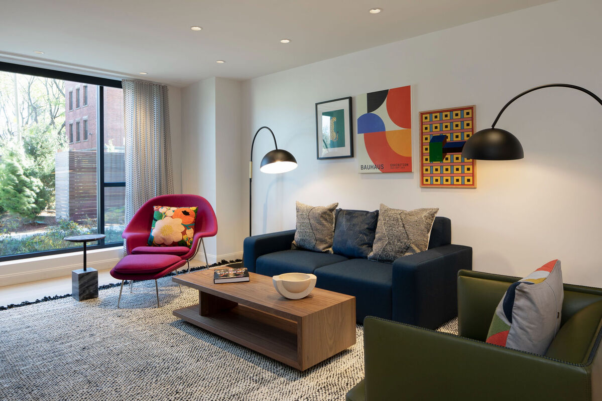 75 Saint Alphonsus St, Mission Hill