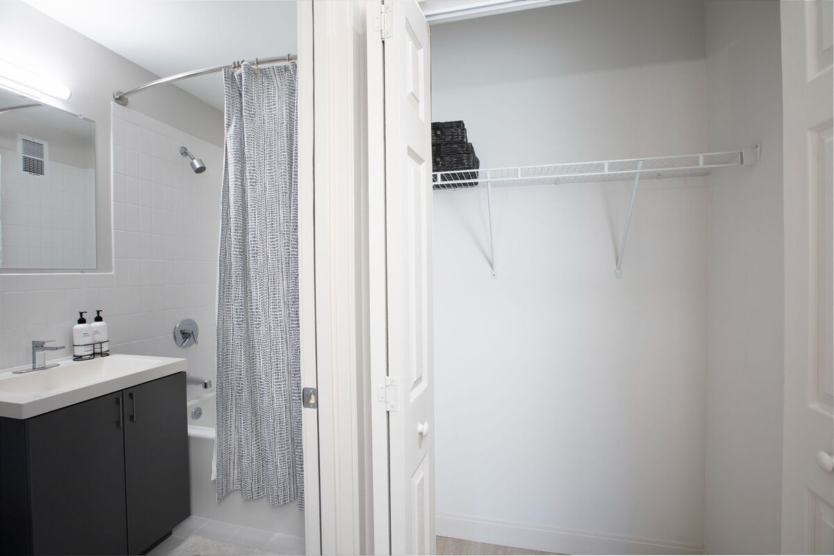 75 Saint Alphonsus St, Mission Hill