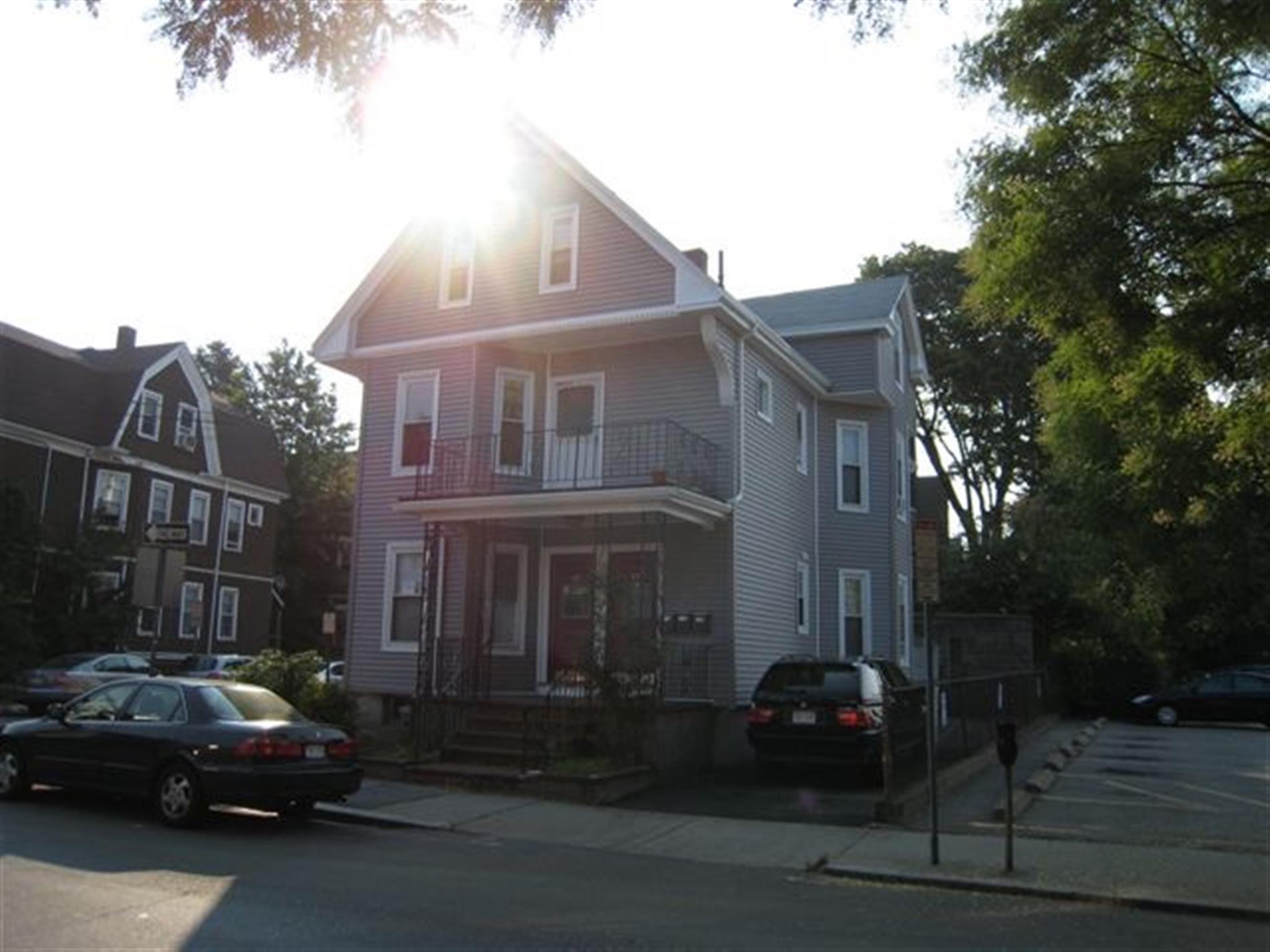 17 Cutter Ave, Davis Square