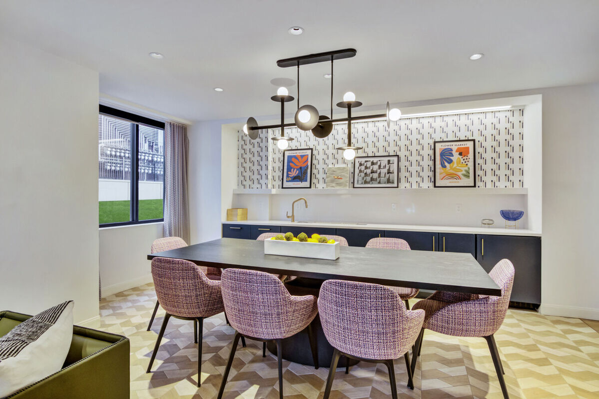 75 Saint Alphonsus St, Mission Hill