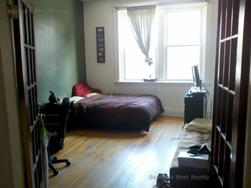 65 Saint Marys St, Coolidge Corner