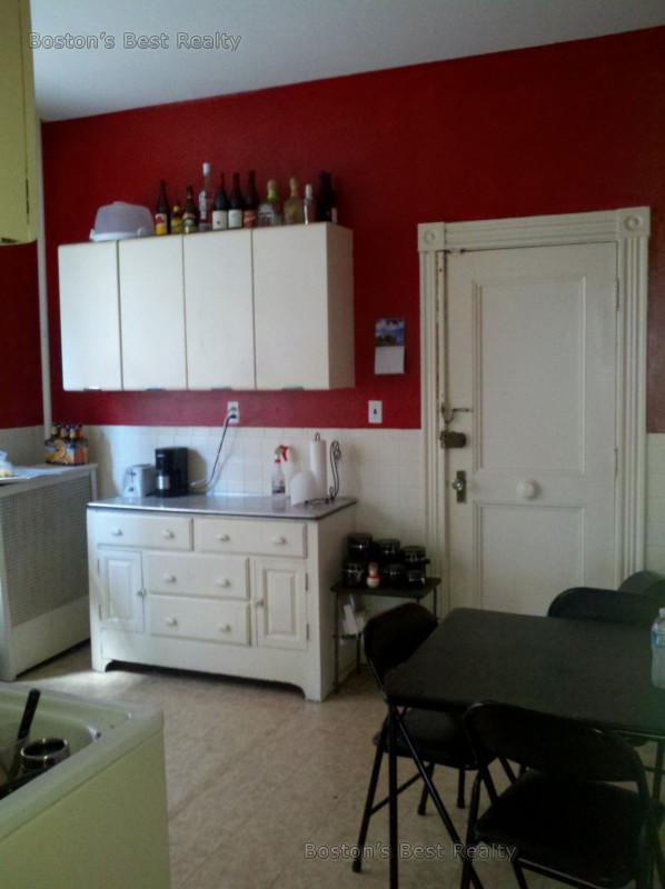 65 Saint Marys St, Coolidge Corner