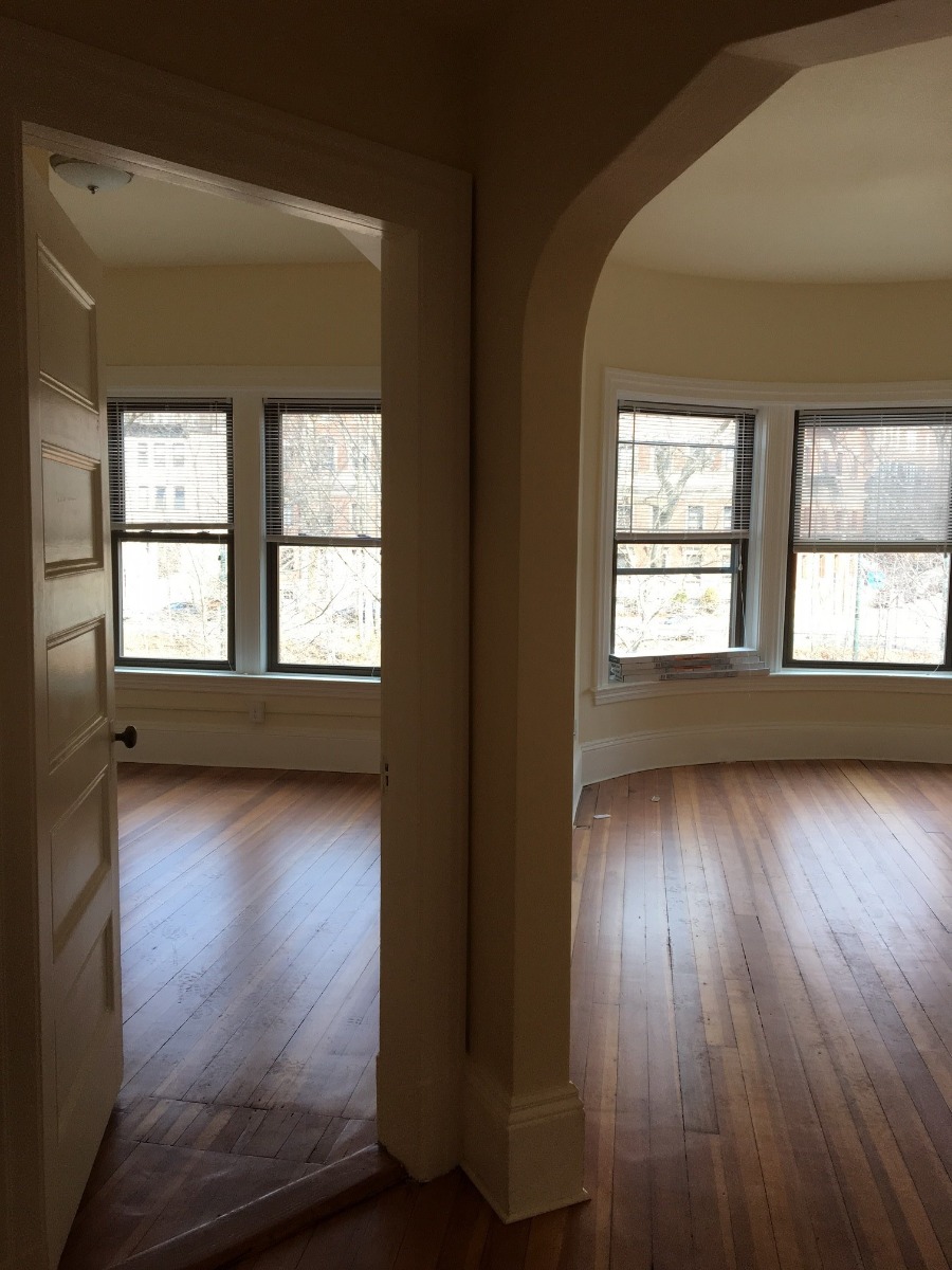 1463 Beacon St, Washington Square