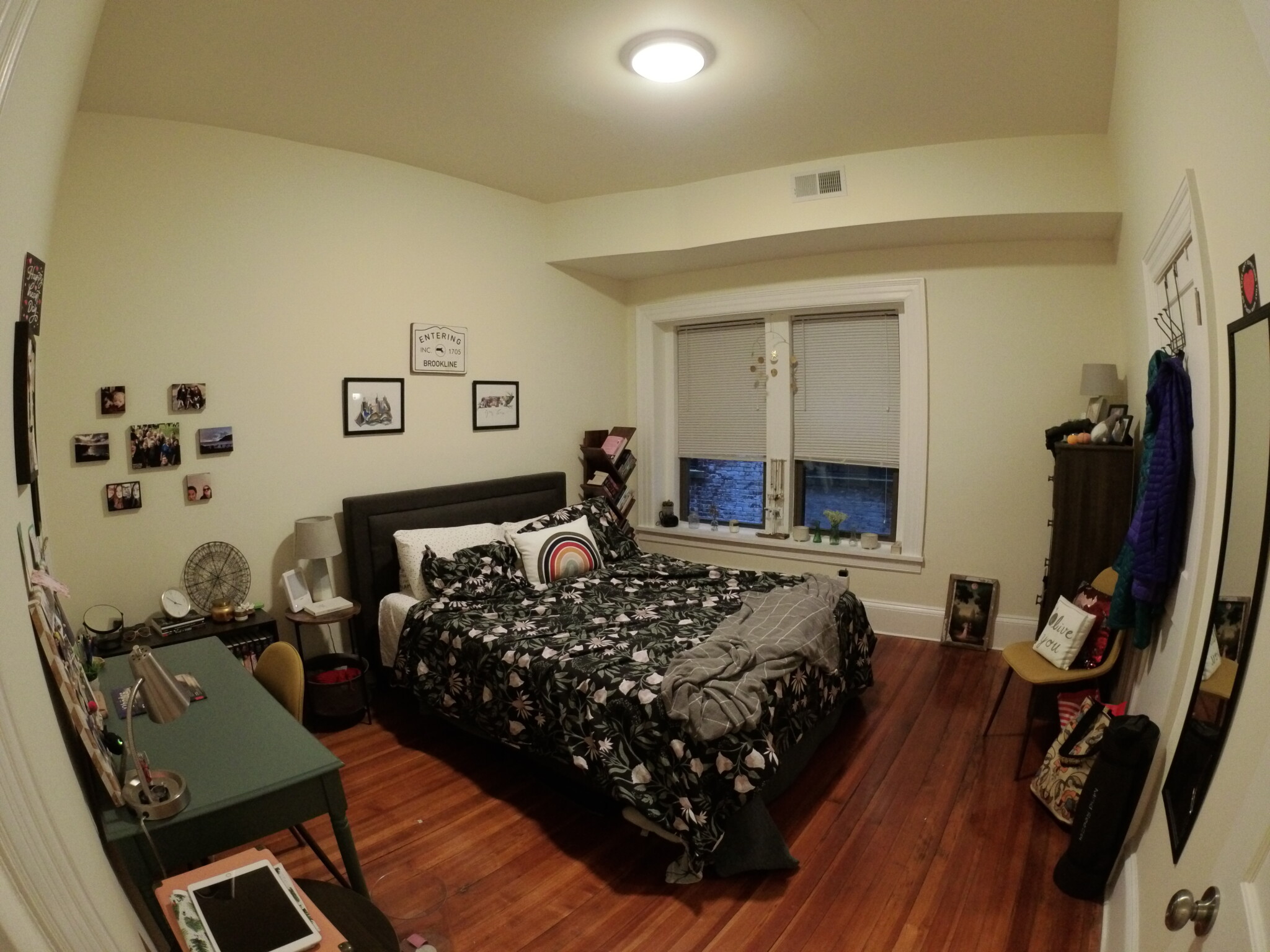 1463 Beacon St, Washington Square